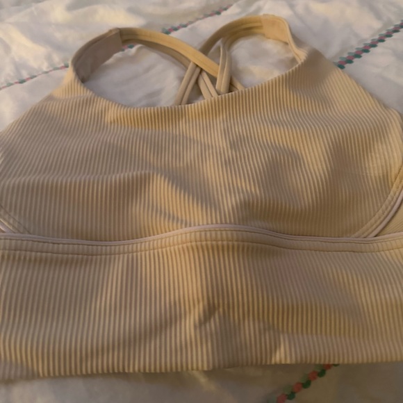 NWT Lululemon Energy Bra - Picture 3 of 6